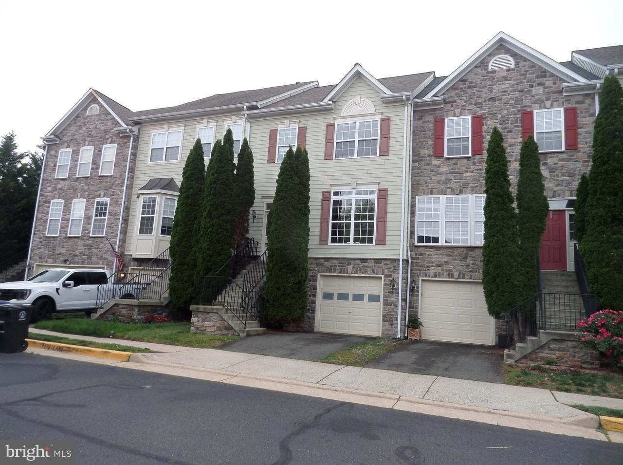 822 Ferndale Ter Ne - Photo 2 of 50