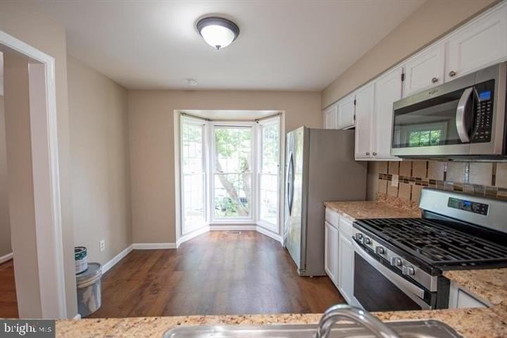 20978 Tobacco Sq - Photo 4 of 48