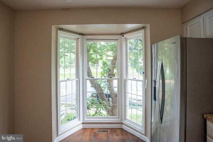20978 Tobacco Sq - Photo 6 of 48