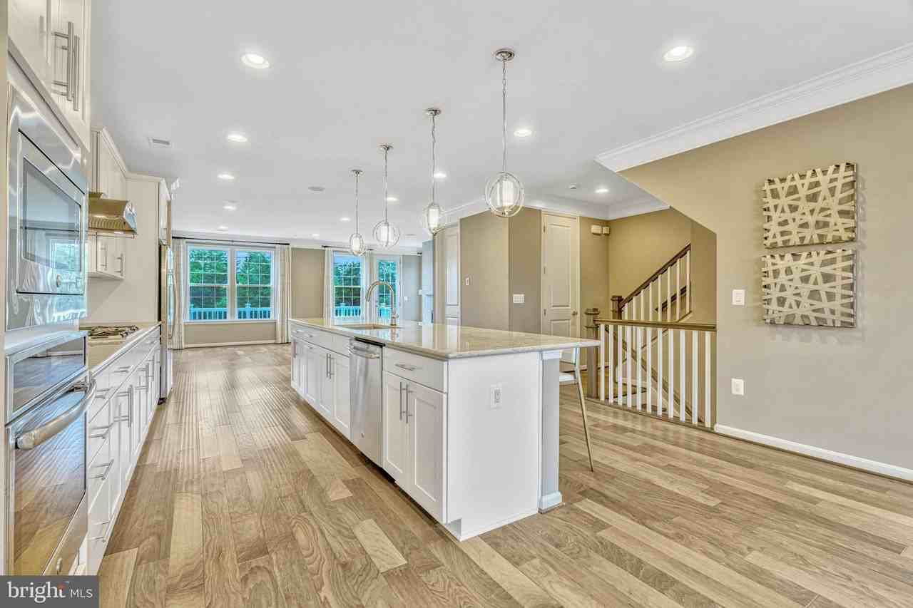 21491 Willow Breeze Sq - Photo 6 of 45
