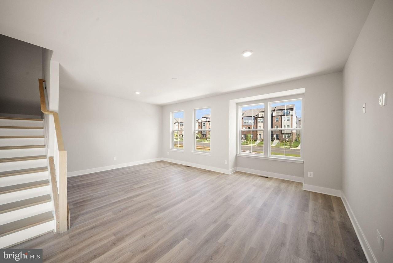 11361 Hypatia Loop - Photo 7 of 47