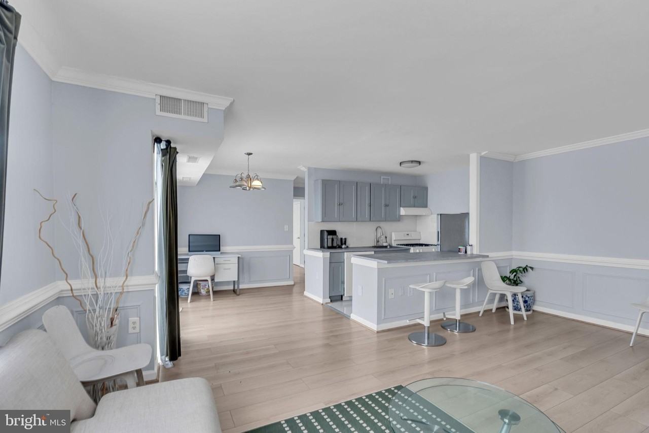 1550 Renate Dr #301 - Photo 2 of 19