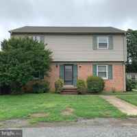 featured image of 300 Claiborne Ave #2