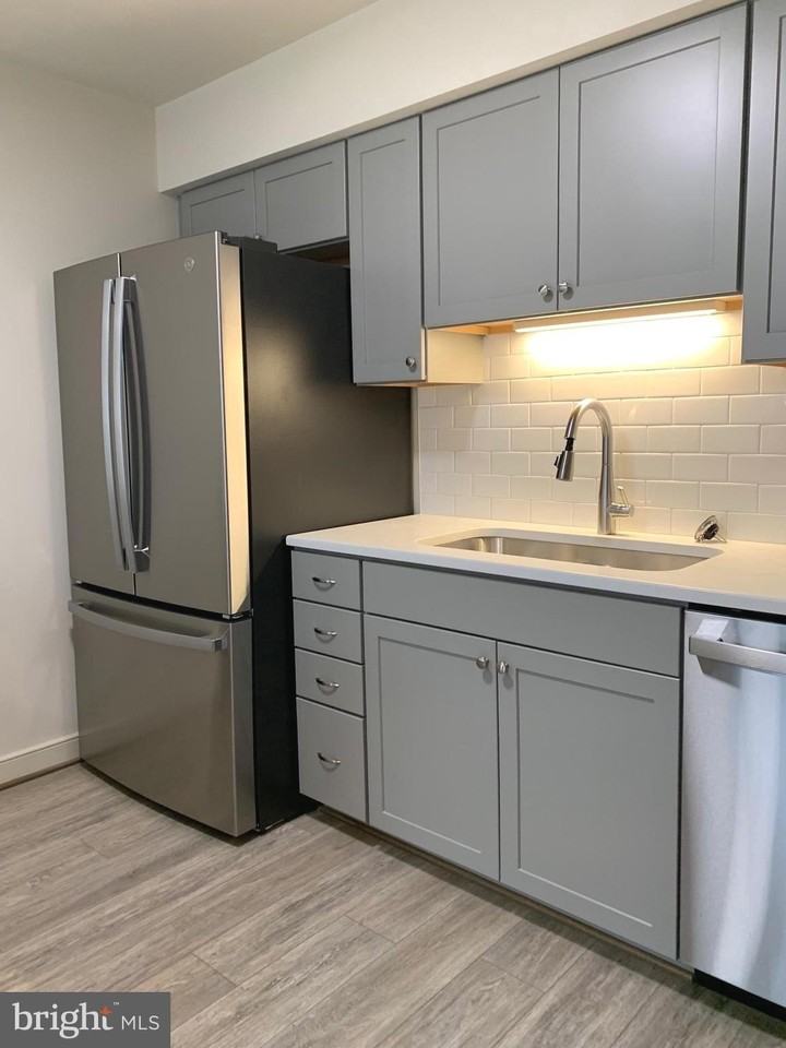 300 Claiborne Ave #2 - Photo 6 of 16