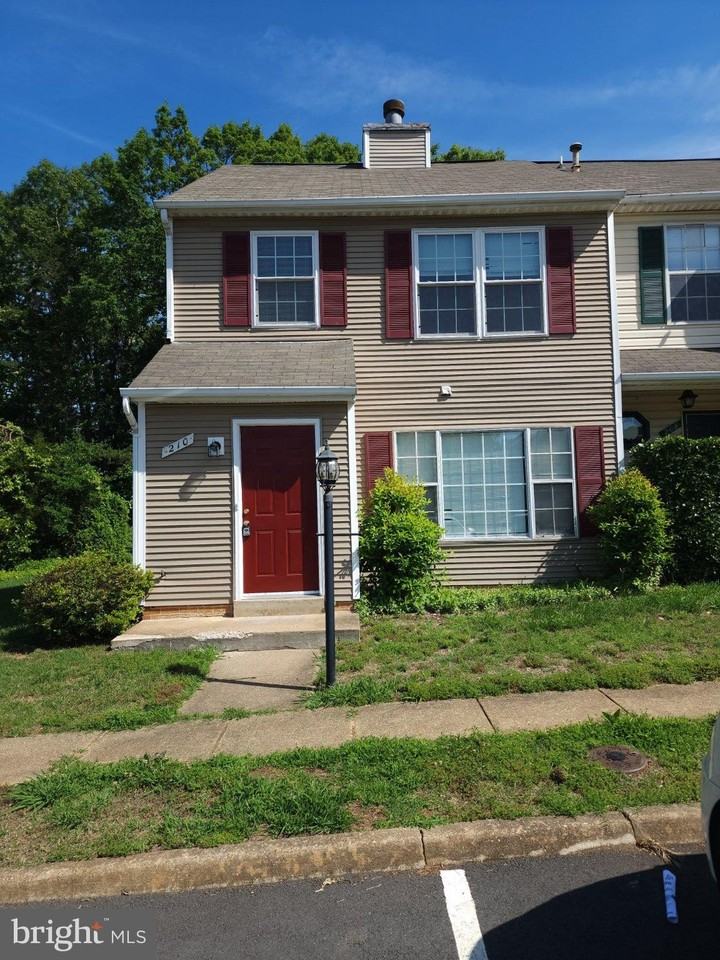 210 Windsor Ridge Ct