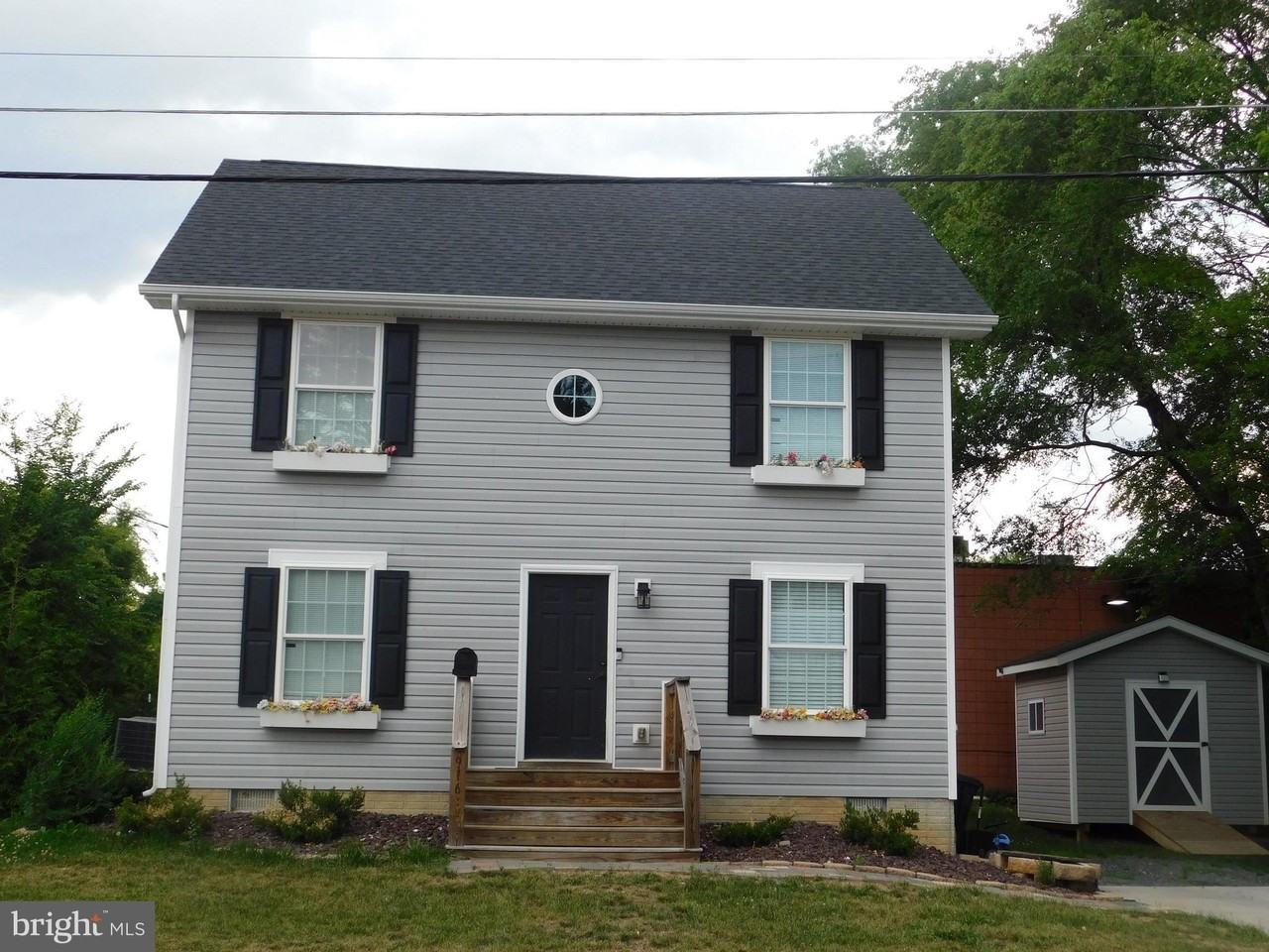 916 S Loudoun St - Photo 2 of 32