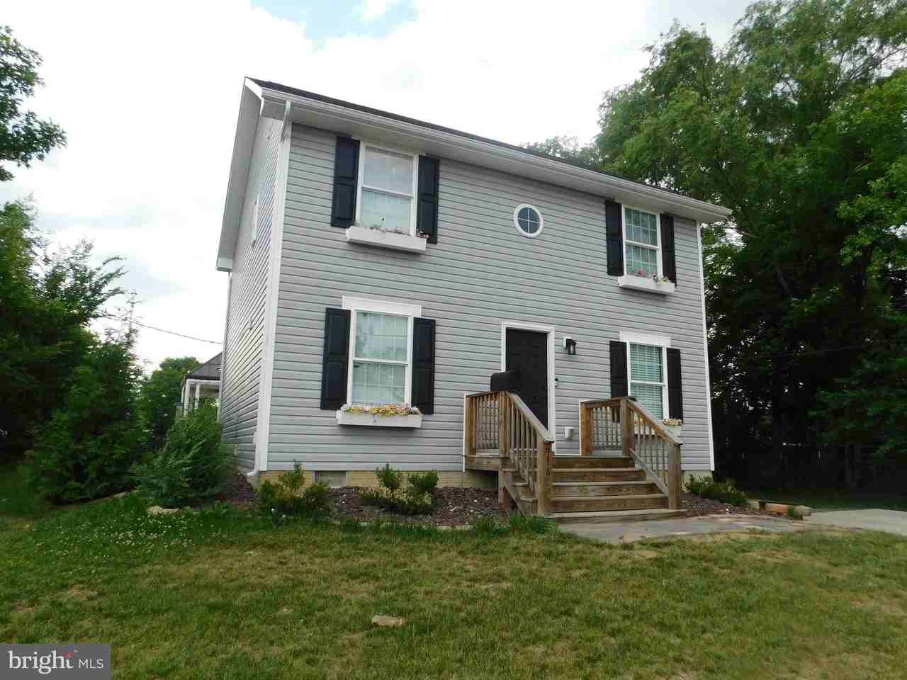 916 S Loudoun St - Photo 3 of 32
