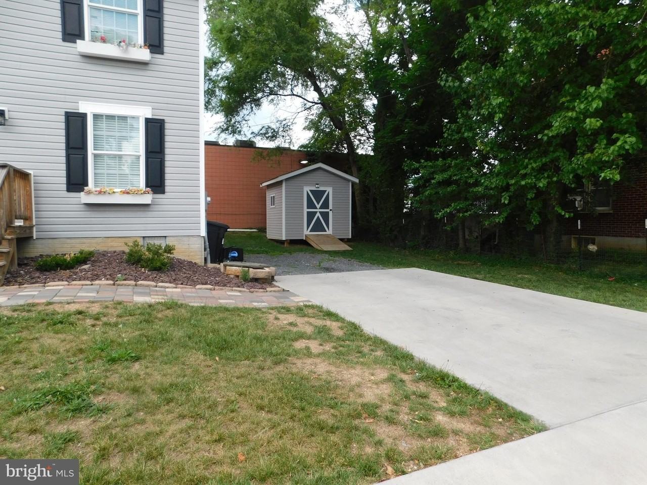 916 S Loudoun St - Photo 6 of 32