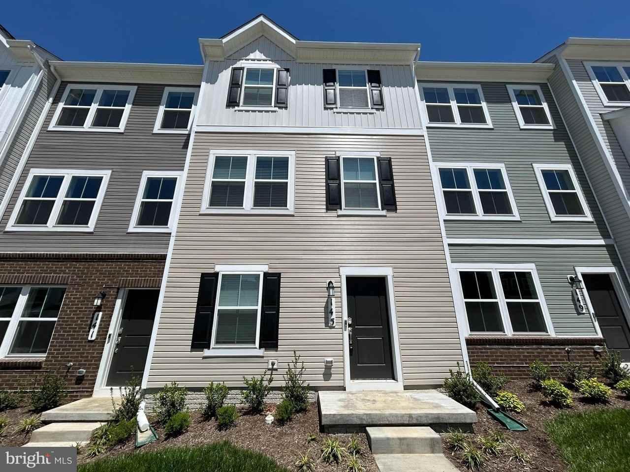 145 Swan Field Ave - Photo 3 of 14