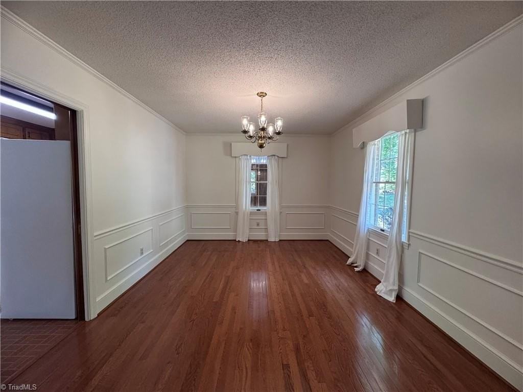 603 Shannon Rd - Photo 6 of 46