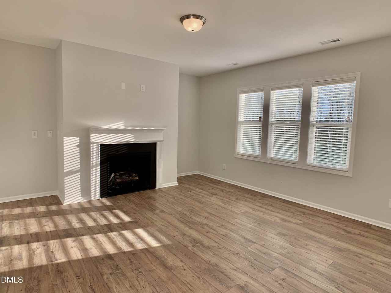 21 Henhouse Ct - Photo 2 of 21