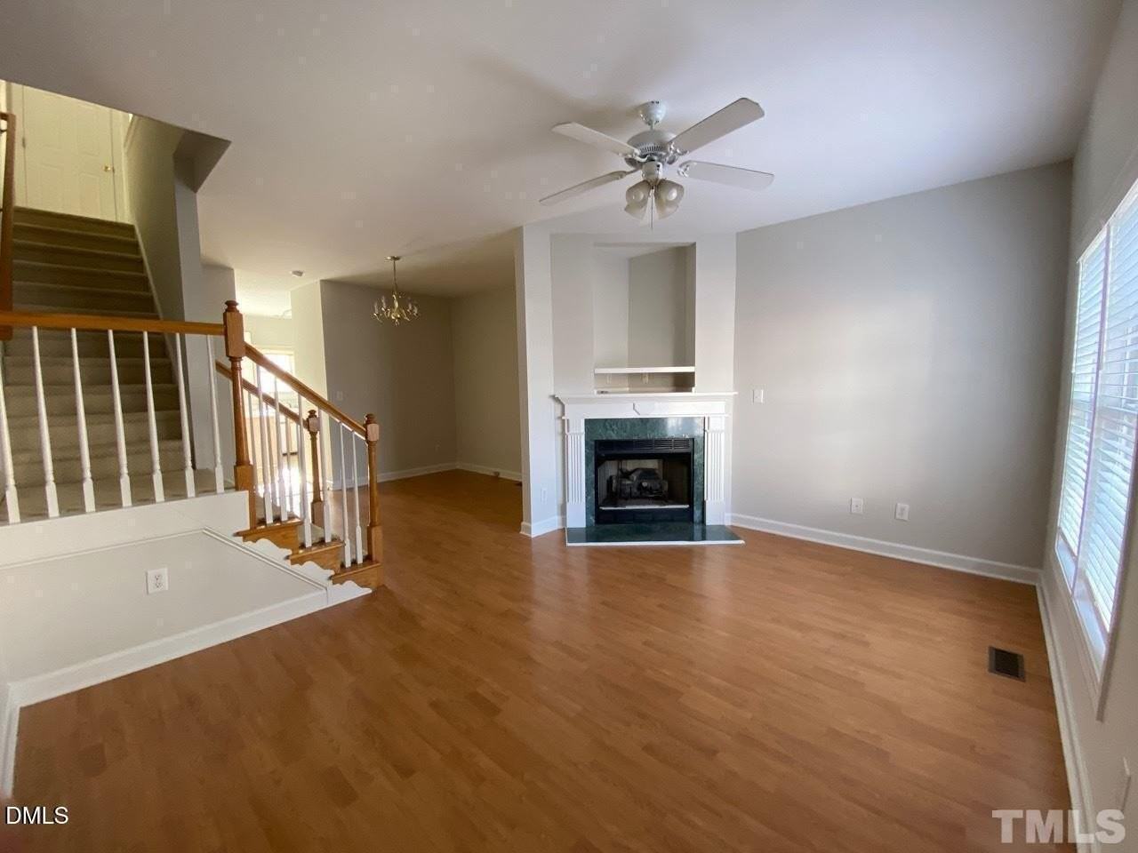 2725 Sterling Park Dr - Photo 3 of 19
