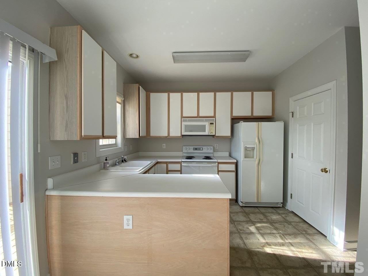 2725 Sterling Park Dr - Photo 6 of 19