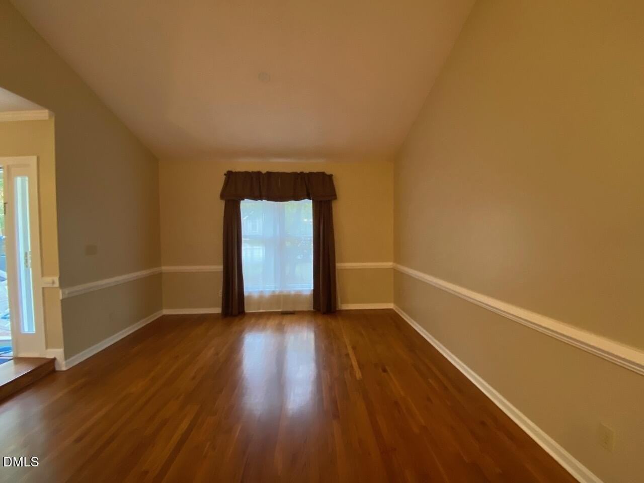 1012 Sturbridge Dr - Photo 5 of 25