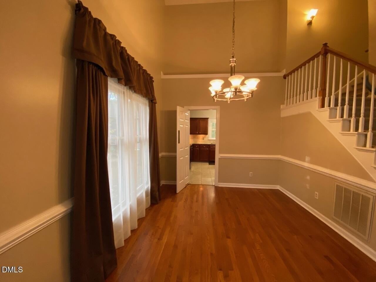 1012 Sturbridge Dr - Photo 6 of 25