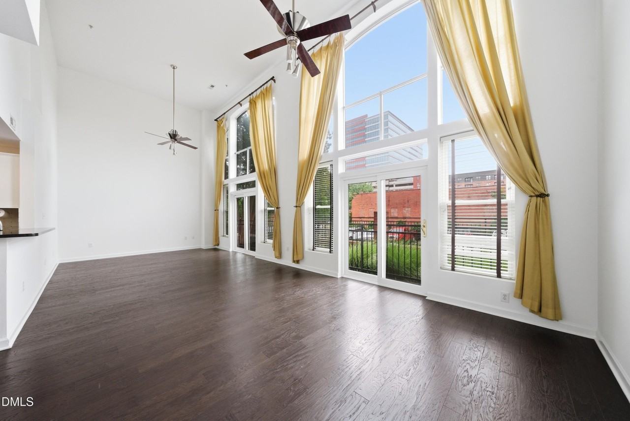 200 S Dawson St - Photo 3 of 26
