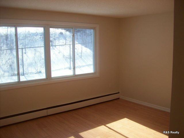 10 Sybyl Crt #2 - Photo 5 of 17