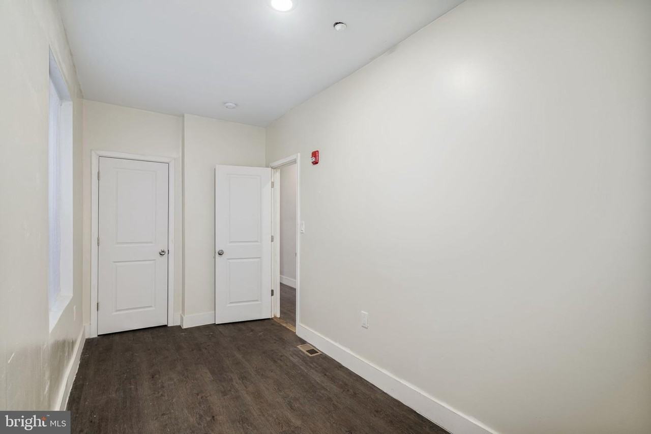 1825 W Master St #3 - Photo 4 of 10
