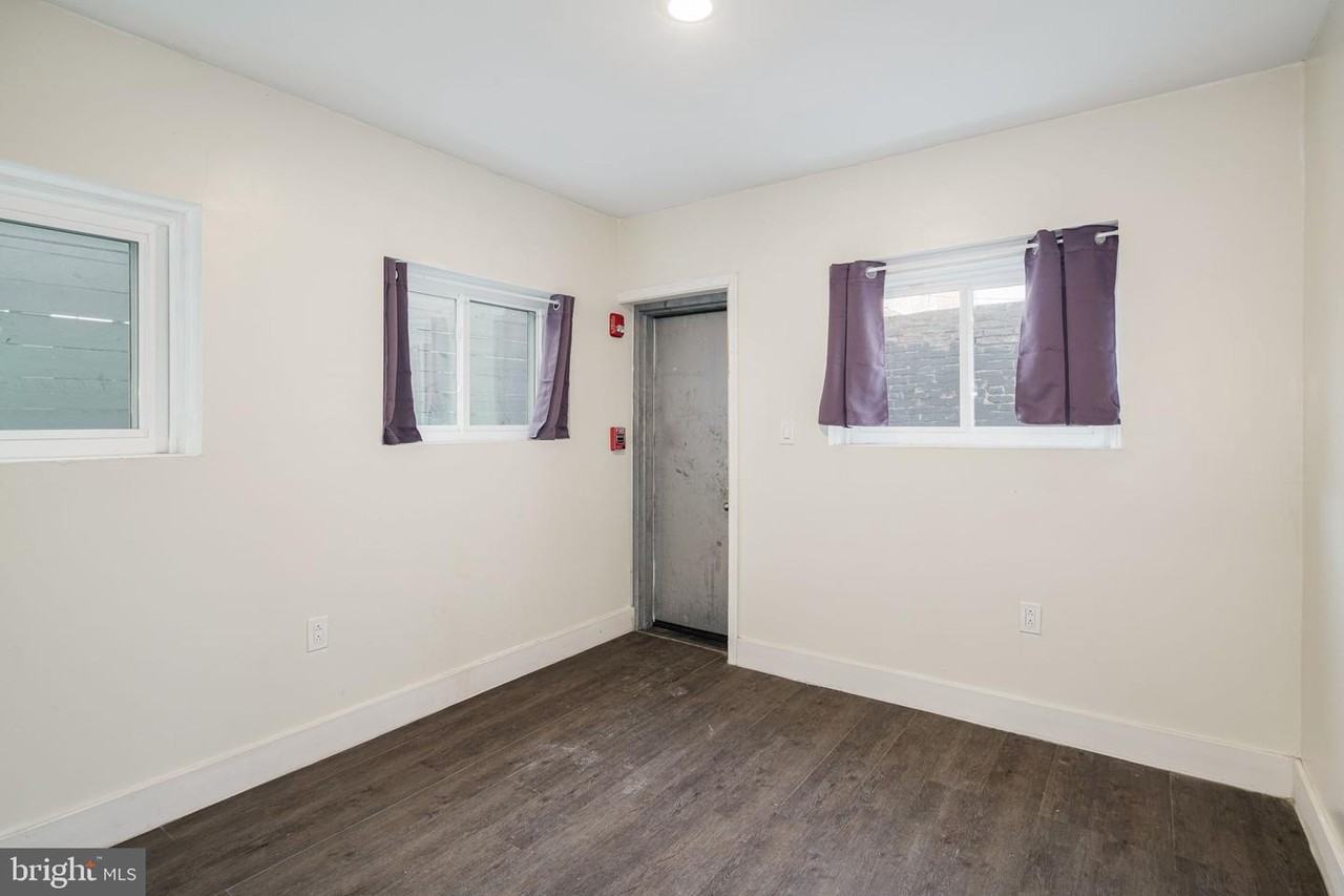 1825 W Master St #3 - Photo 6 of 10