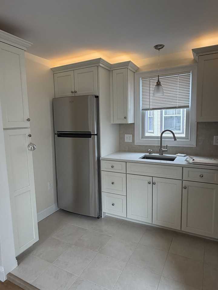 26 Brooks St - Photo 2 of 12