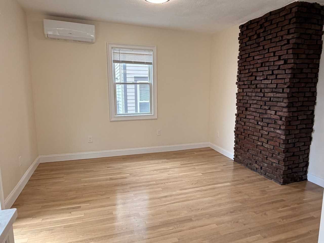 26 Brooks St - Photo 4 of 12