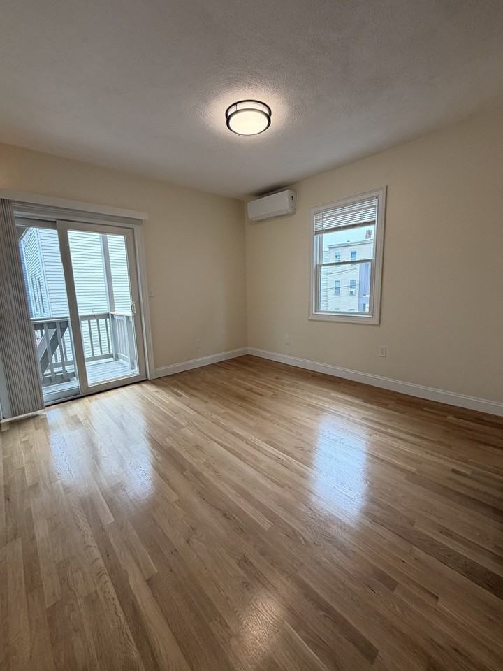 26 Brooks St - Photo 6 of 12