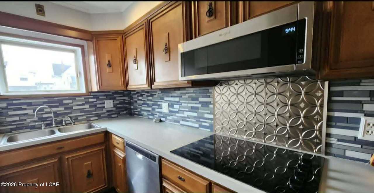 20 S Loveland Ave - Photo 5 of 13