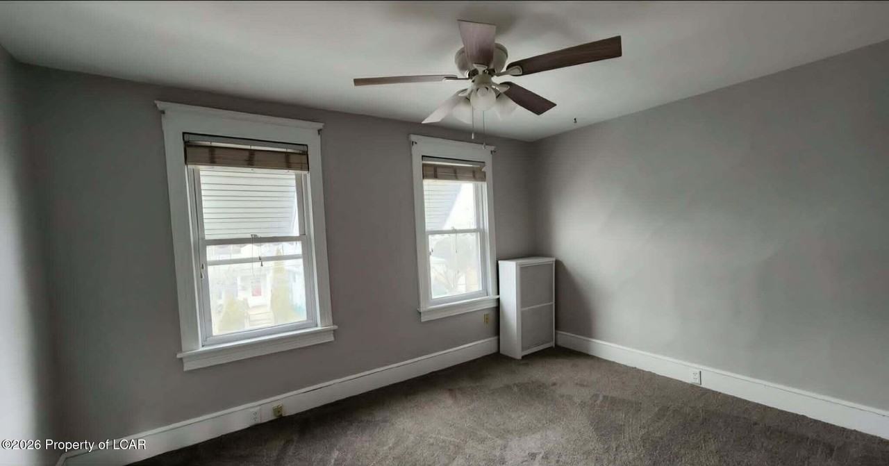 20 S Loveland Ave - Photo 7 of 13