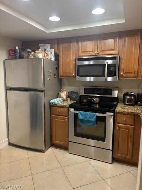 2093 Pine Isle Ln - Photo 4 of 21