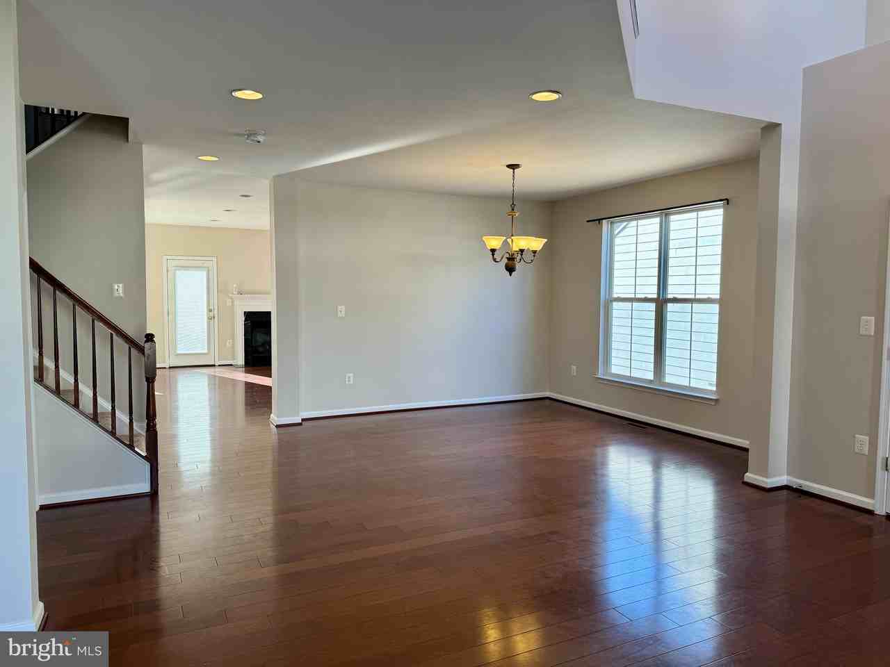 1308 Walker Dr - Photo 3 of 22