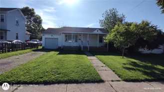 1033 Victoria Ave - Photo 1 of 1