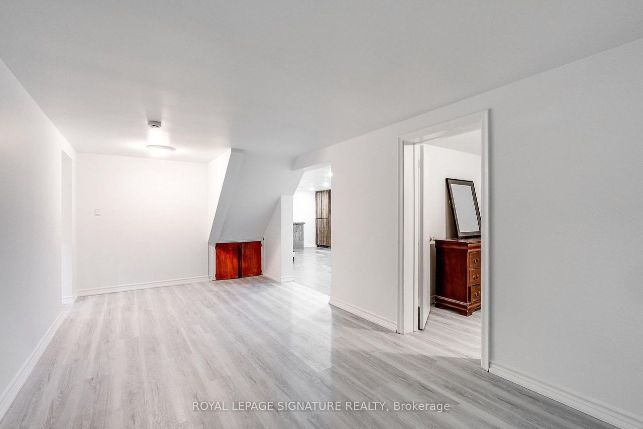 173 Rathburn Road - Photo 5