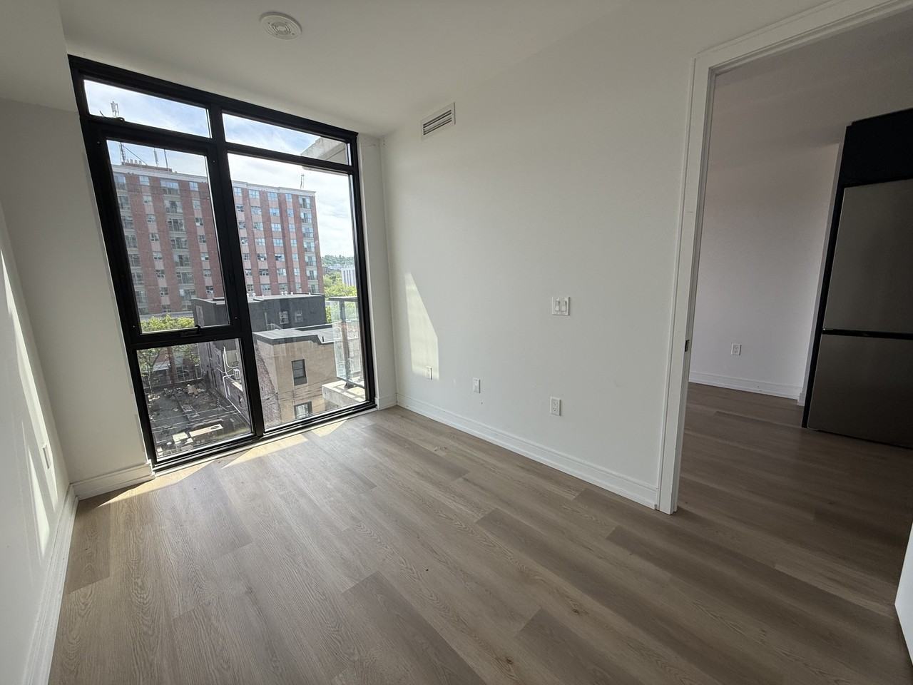 1 Jarvis St #602 - Photo 4 of 8