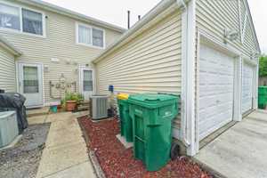 featured image of 389 Meadow Green Ln #1