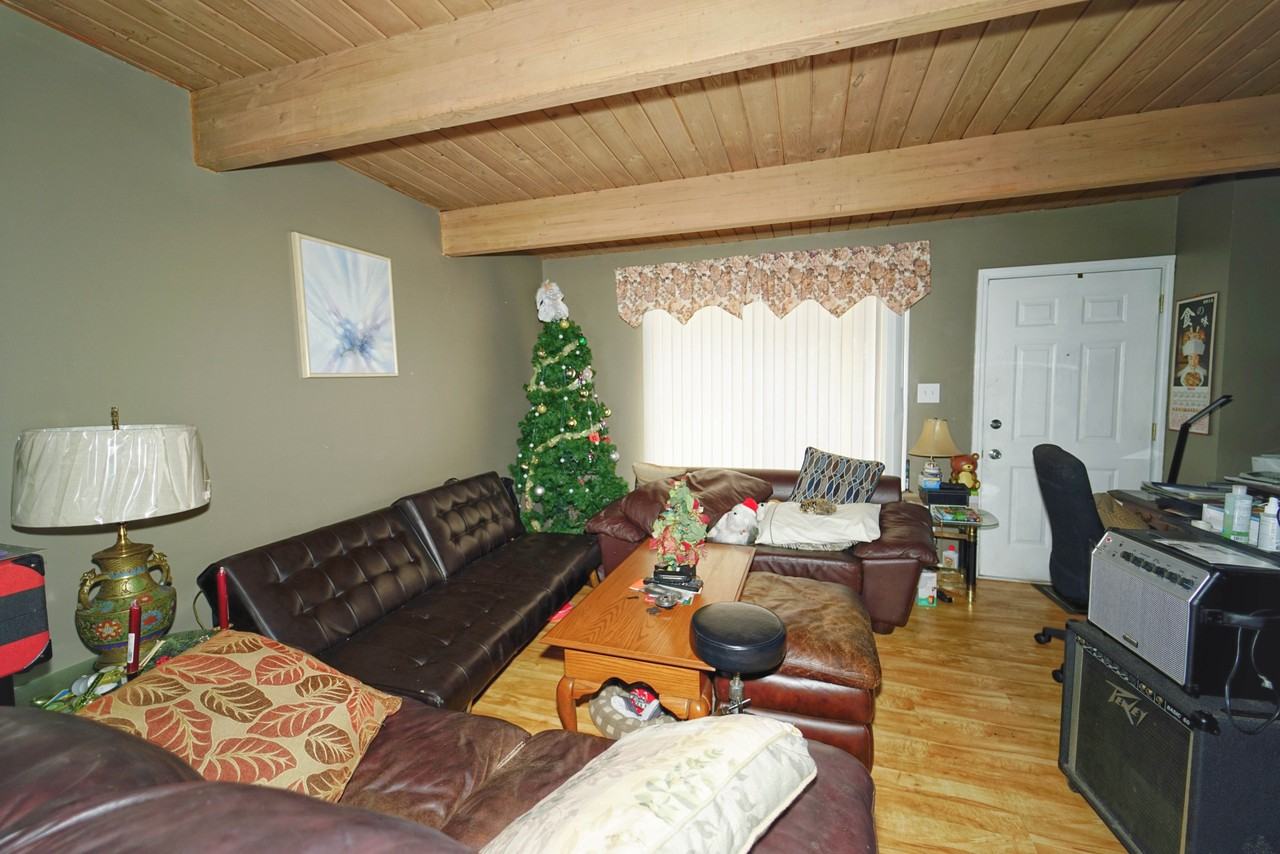 389 Meadow Green Ln #1 - Photo 6 of 15