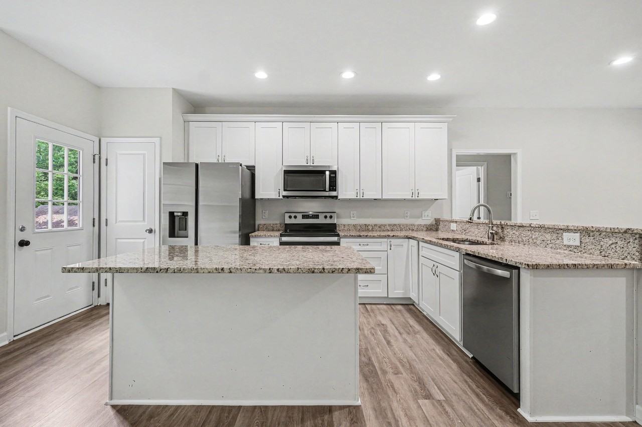 324 N Milford Dr #1 - Photo 5 of 16