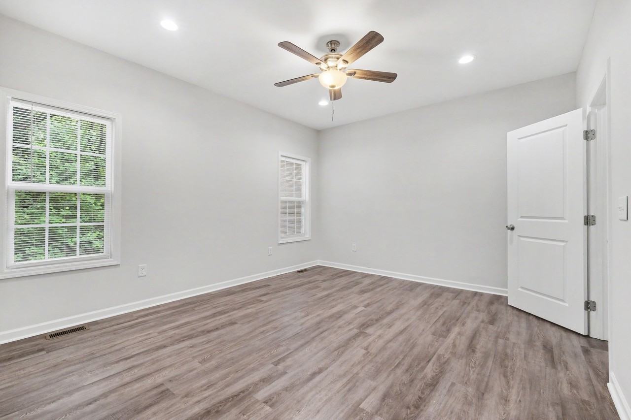 324 N Milford Dr #1 - Photo 6 of 16