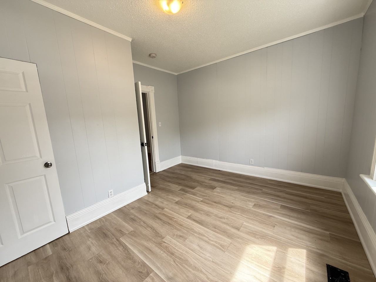 79 Murray St - Photo 2 of 7