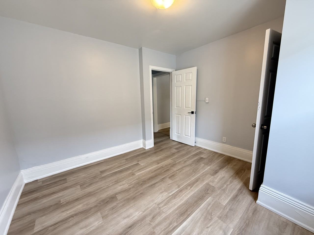 79 Murray St - Photo 4 of 7