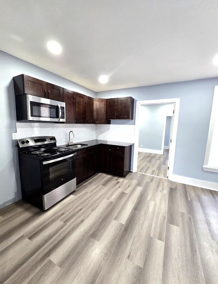 6542 Regent St #1 - Photo 7 of 33