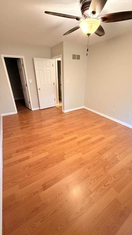 937 Breezewood Cir #1 - Photo 5 of 14