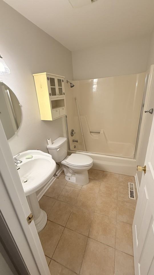 937 Breezewood Cir #1 - Photo 6 of 14