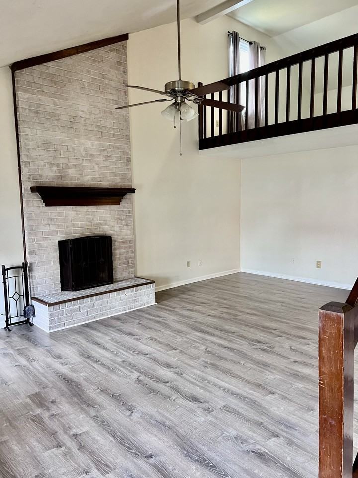 1568 Dylan Dr #1 - Photo 4 of 23