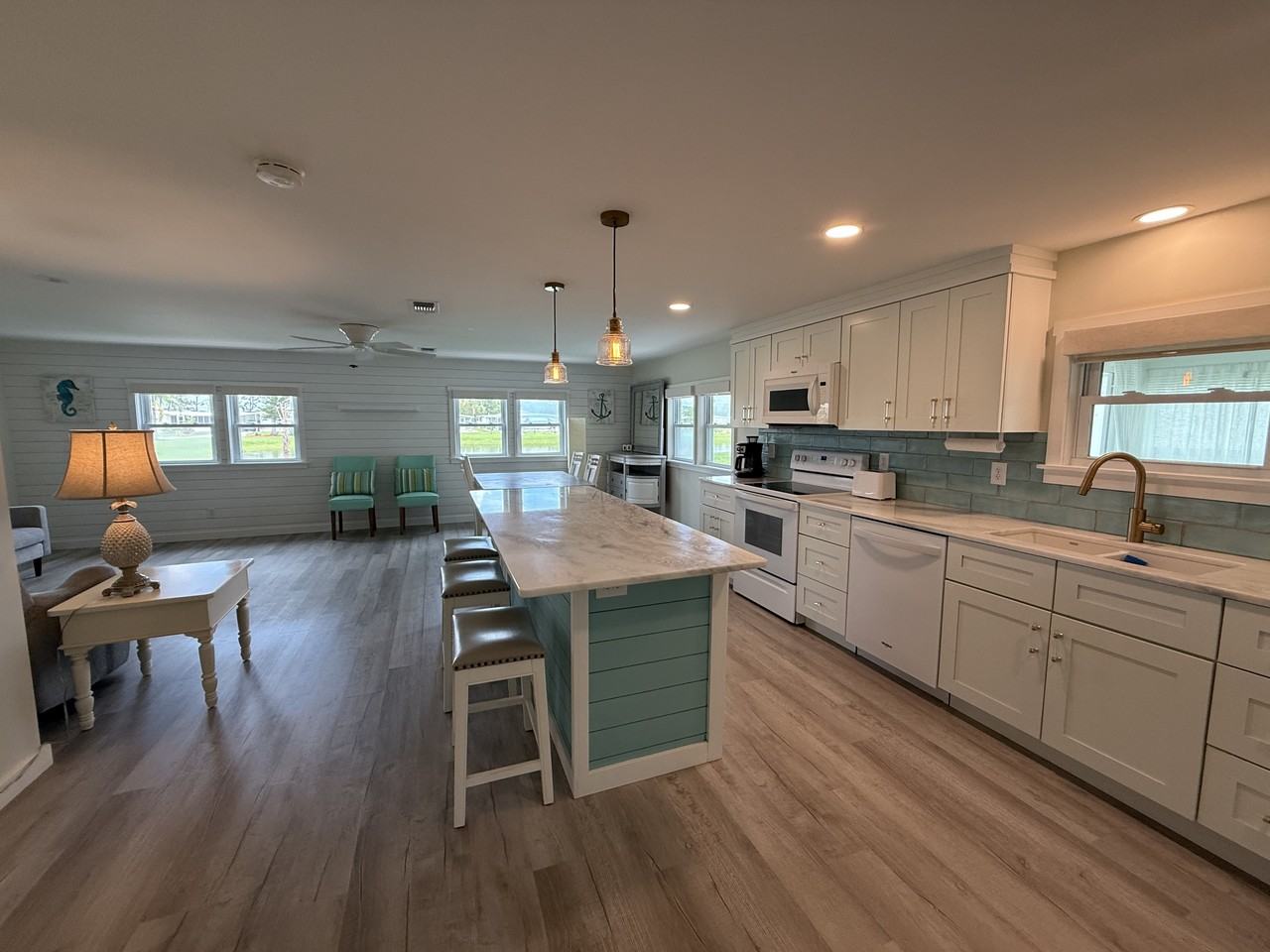 637 Los Altos #1 - Photo 5 of 25