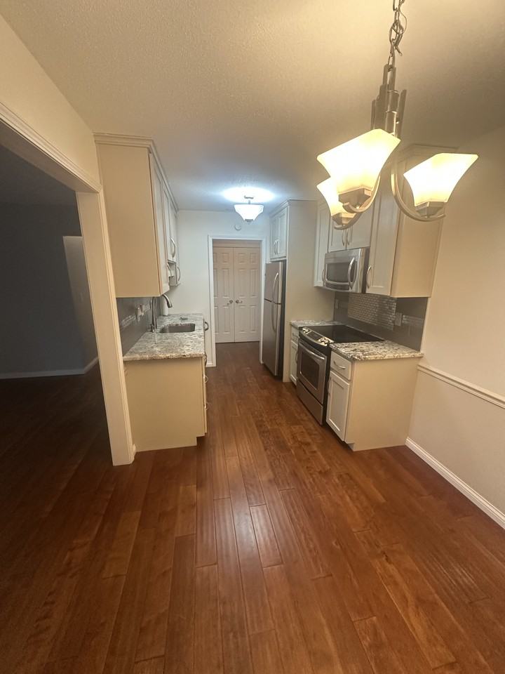 4380 Brookside Ct #107 - Photo 2 of 33