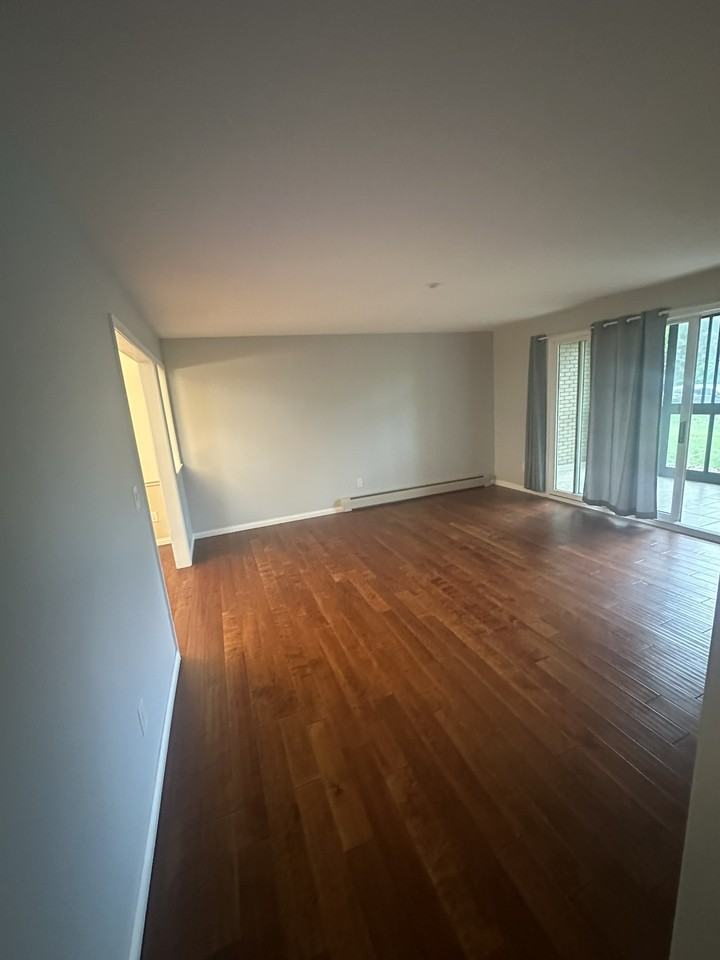 4380 Brookside Ct #107 - Photo 6 of 33