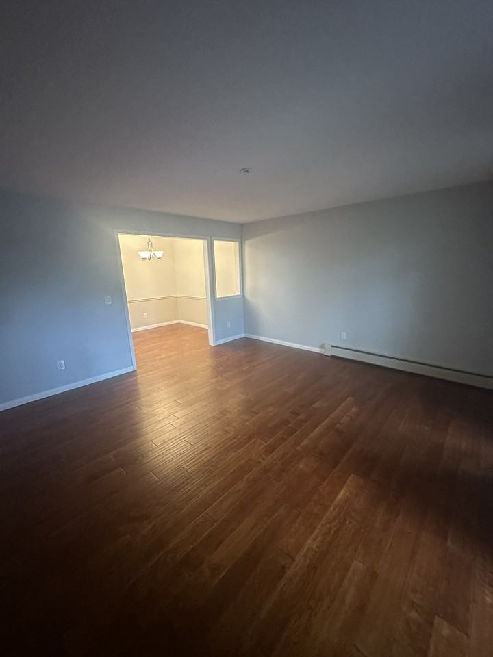 4380 Brookside Ct #107 - Photo 7 of 33