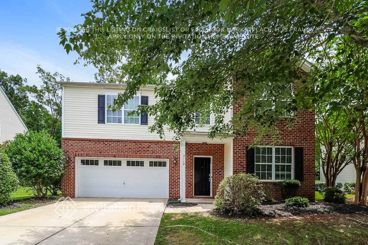 7112 Bear Grass Ln