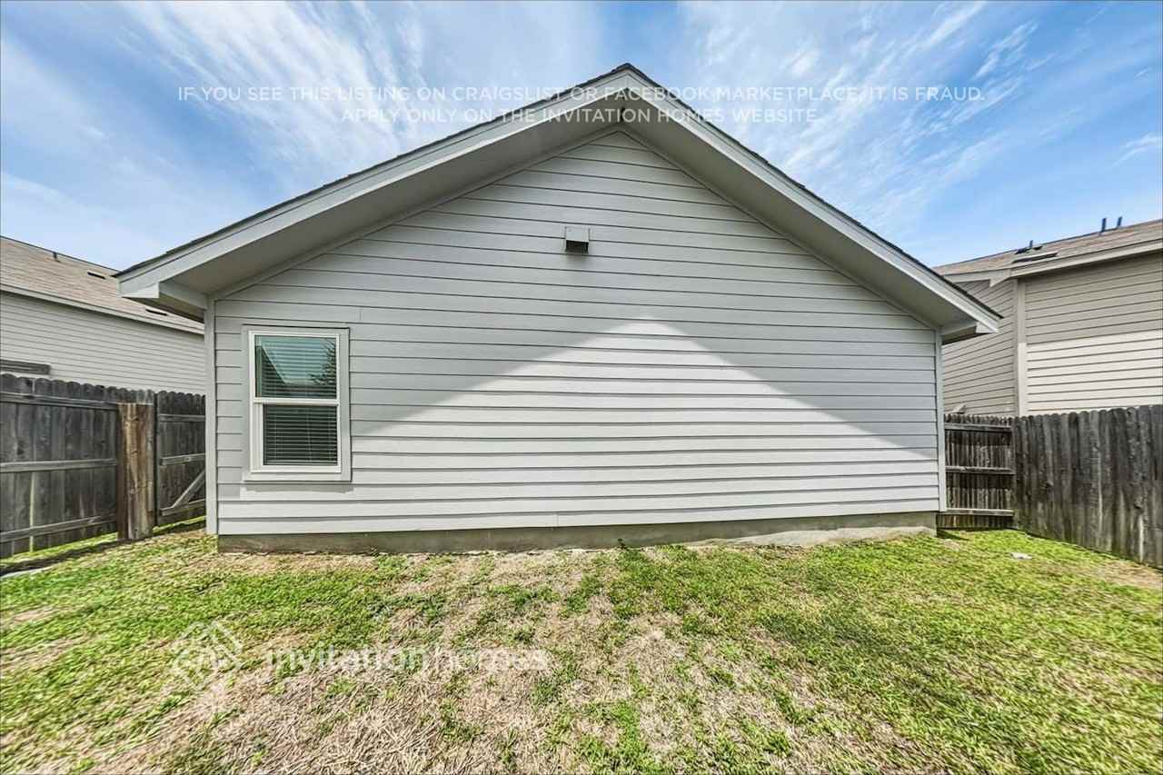 136 Parish Ln - Photo 6 of 18