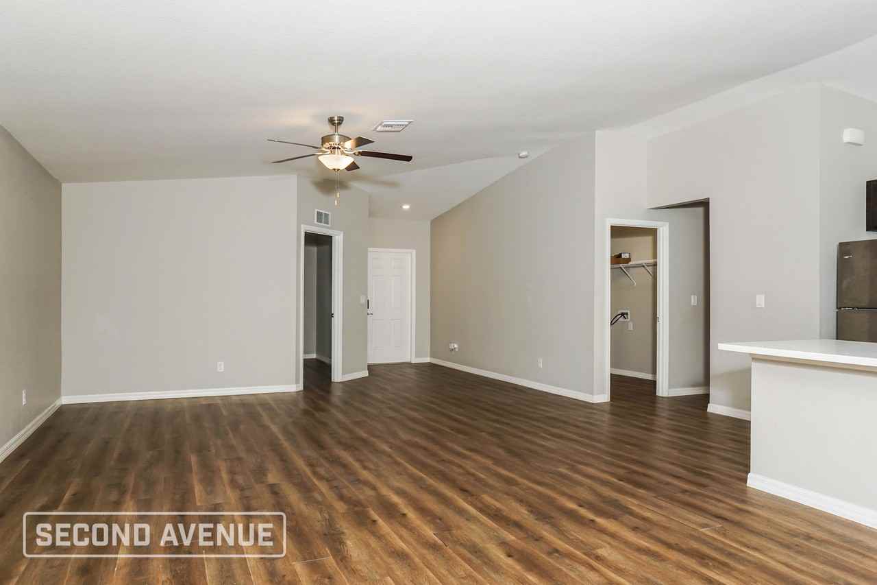 486 Hoffer St - Photo 7 of 28